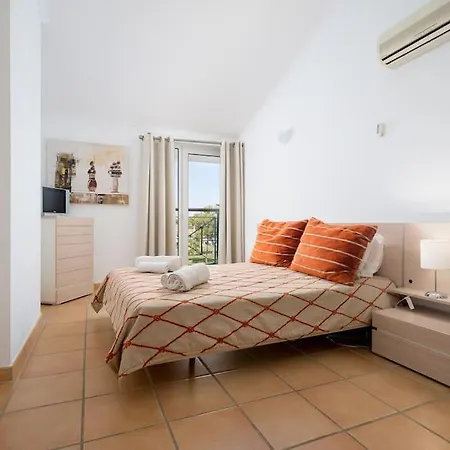 Apartment 2 Bedroom Sol *