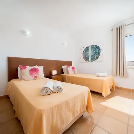 2 Bedroom Sol *